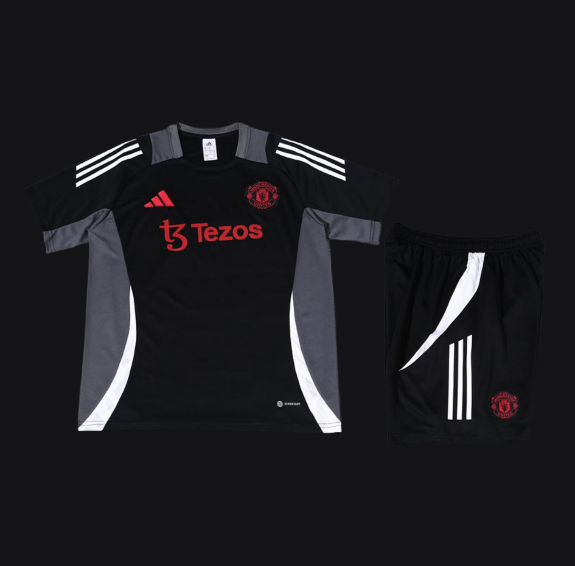 MANCHESTER UNITED 24/24 TRAINING KIT